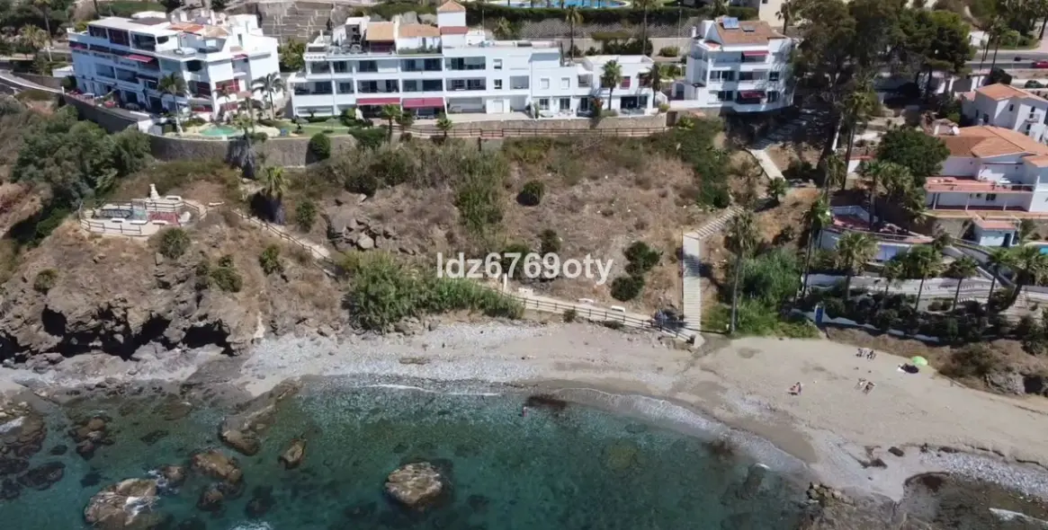 Venta de apartamento en planta media en Benalmadena Costa 38
