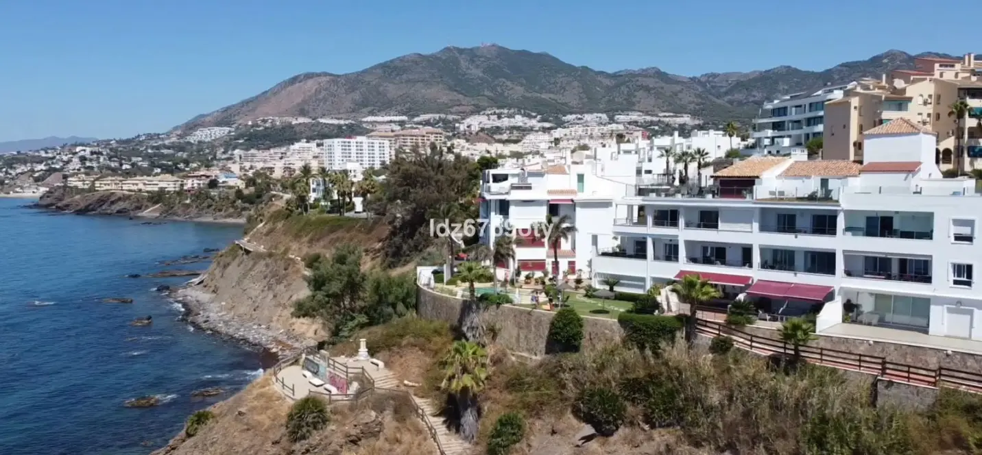 Продажа апартаментов на среднем этаже в Benalmadena Costa 1
