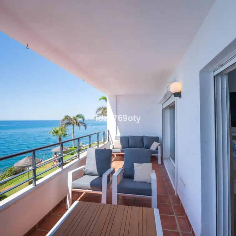 Продажа апартаментов на среднем этаже в Benalmadena Costa
