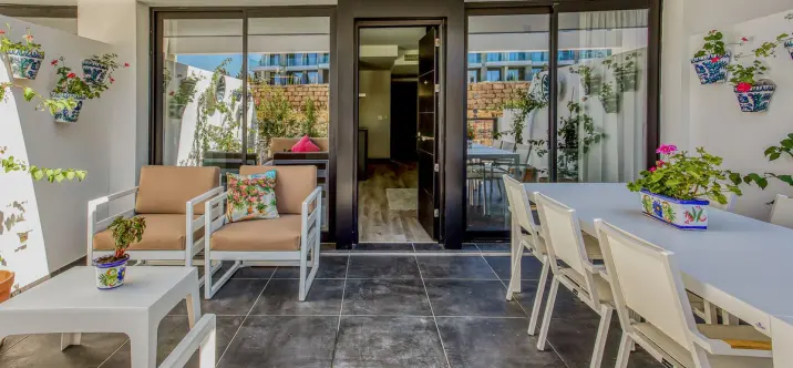 Продажа апартаментов на первом этаже в La Cala de Mijas 2