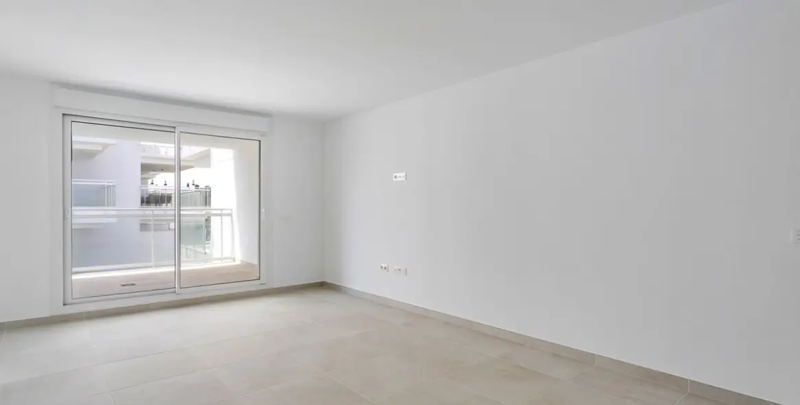 Venta de apartamento en planta media en La Cala de Mijas 8