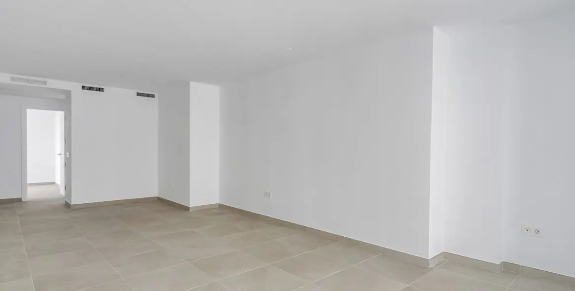 Venta de apartamento en planta media en La Cala de Mijas 9