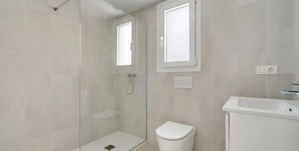 Venta de apartamento en planta media en La Cala de Mijas 16