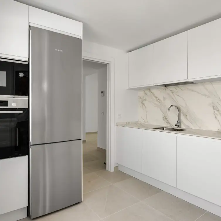 Sale of middle floor apartment in La Cala de Mijas