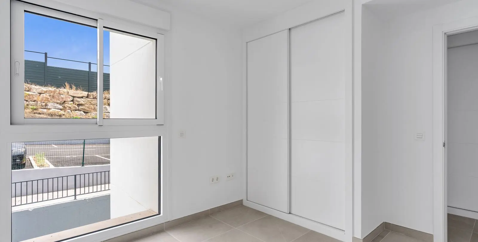 Venta de apartamento en planta media en La Cala de Mijas 15