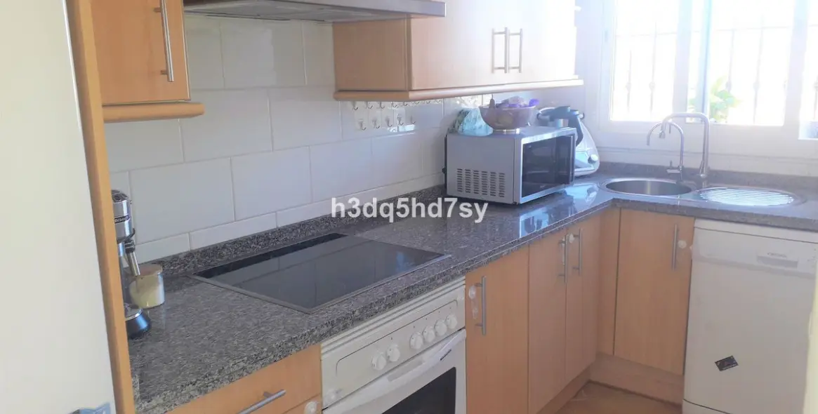 Продажа двухуровневых апартаментов в La Cala de Mijas 2