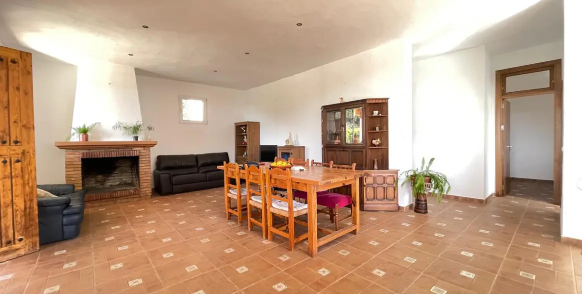 Sale of farm in Estepona 5