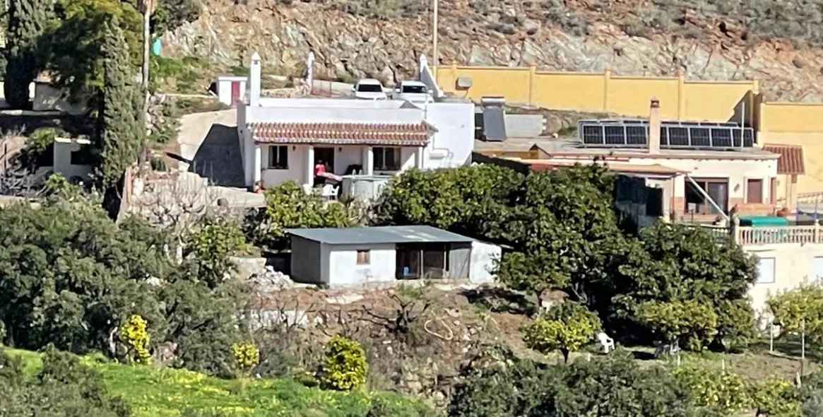 Sale of farm in Estepona 40