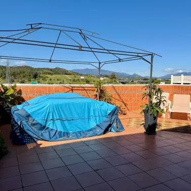 Sale of penthouse in Estepona