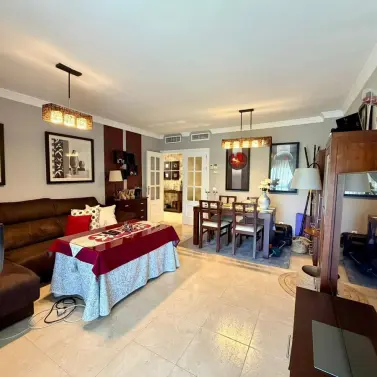 Sale of penthouse in Estepona