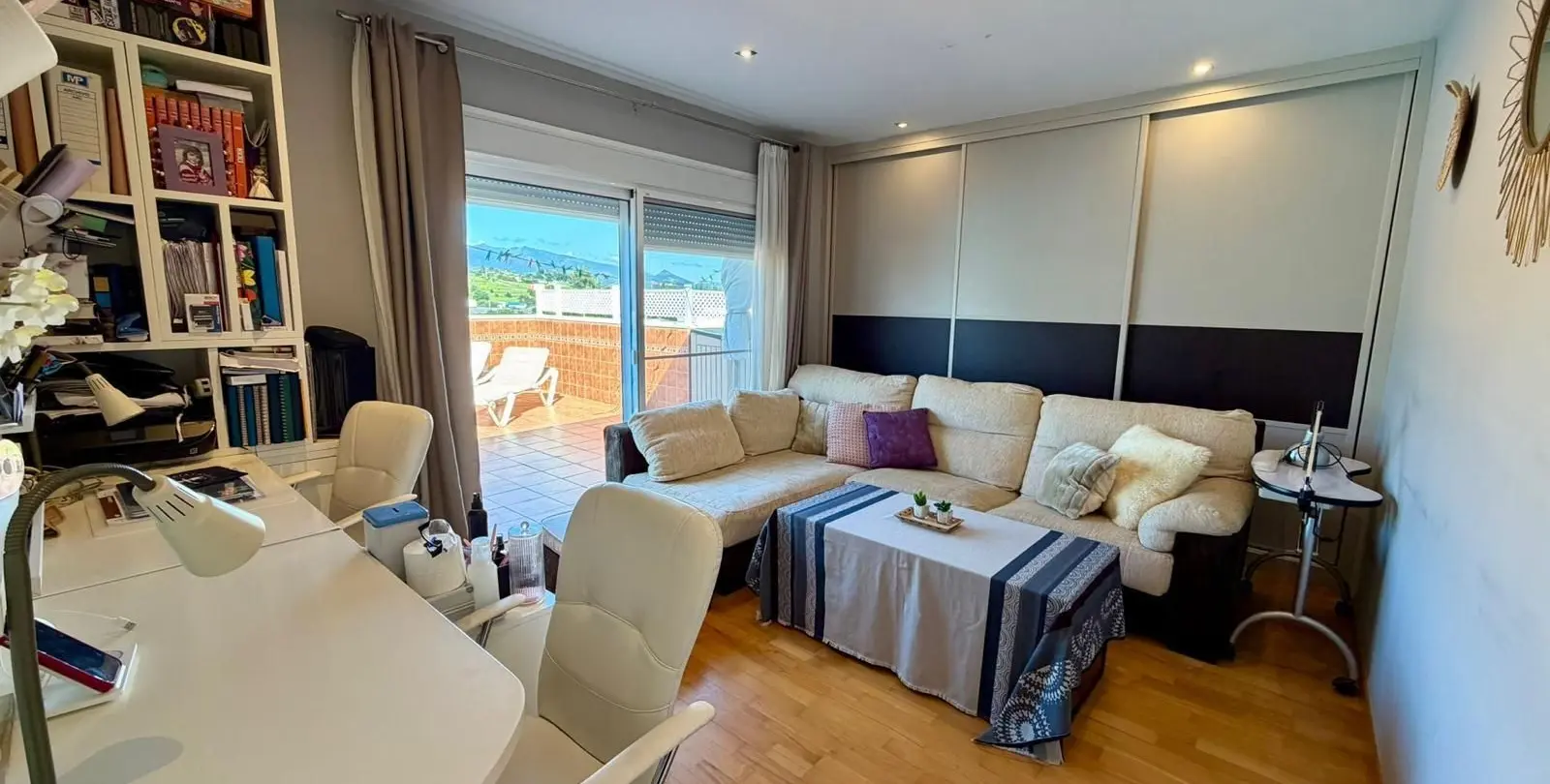 Sale of penthouse in Estepona 13