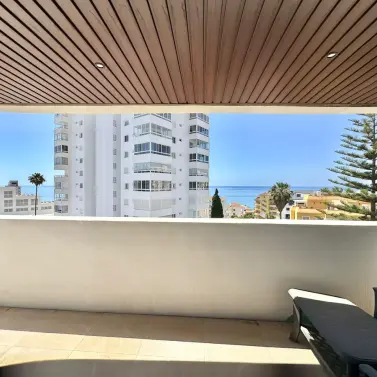 Sale of middle floor apartment in Benalmadena Costa