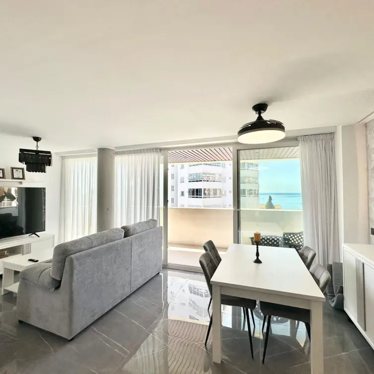 Продажа апартаментов на среднем этаже в Benalmadena Costa