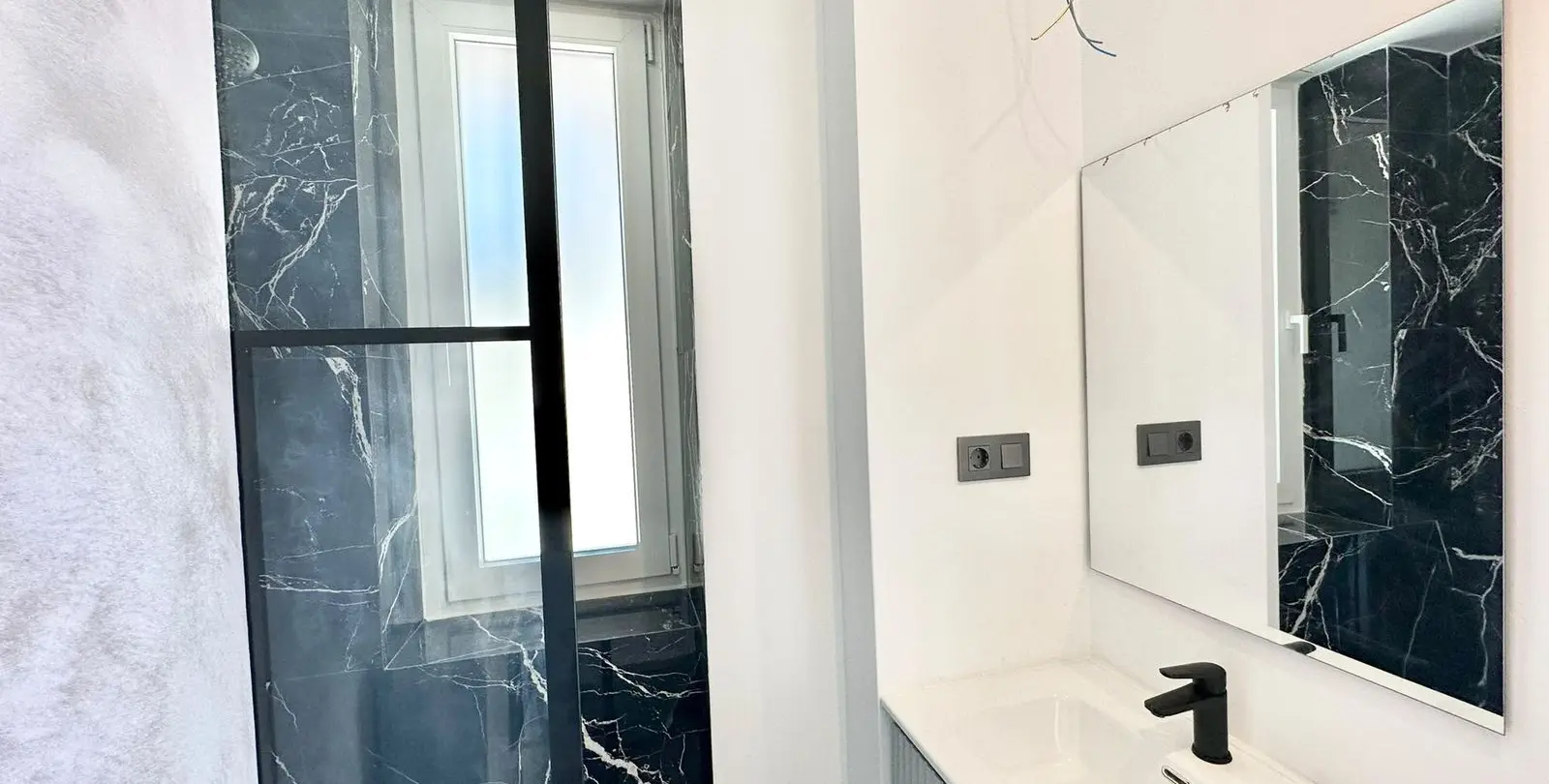 Sale of middle floor apartment in Benalmadena Costa 17