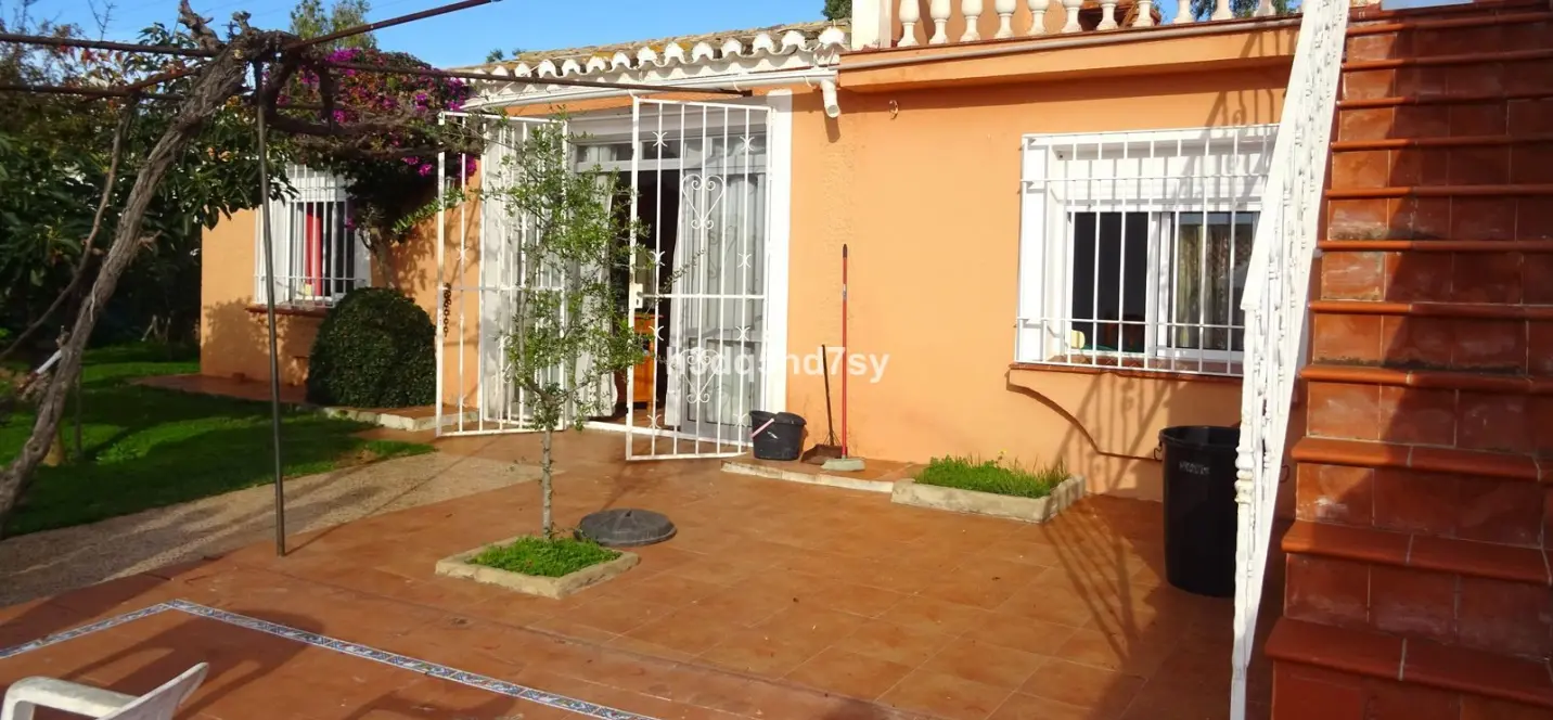 Venta de villa independiente en Calypso 3