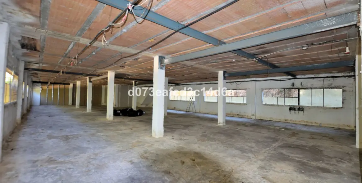 Venta de granja en Arriate 29