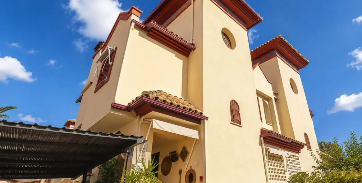 Venta de adosado en Torrequebrada 1