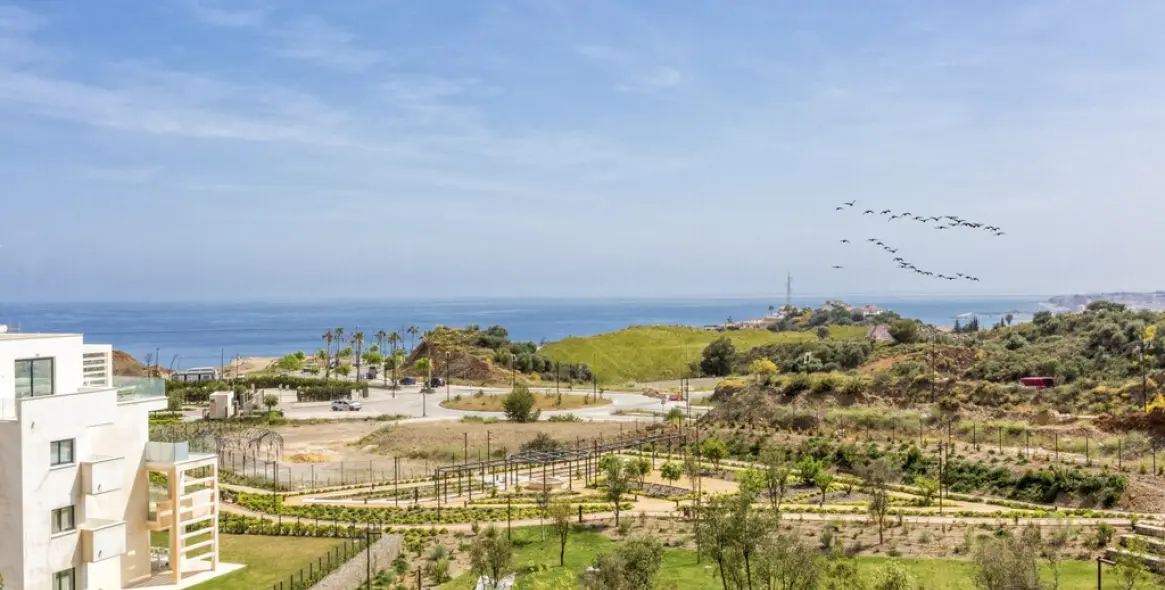 Venta de apartamento en planta media en Higueron 18