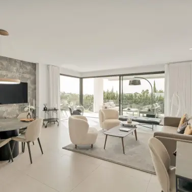 Venta de apartamento en planta media en La Quinta