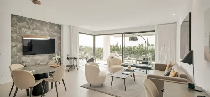 Venta de apartamento en planta media en La Quinta 0