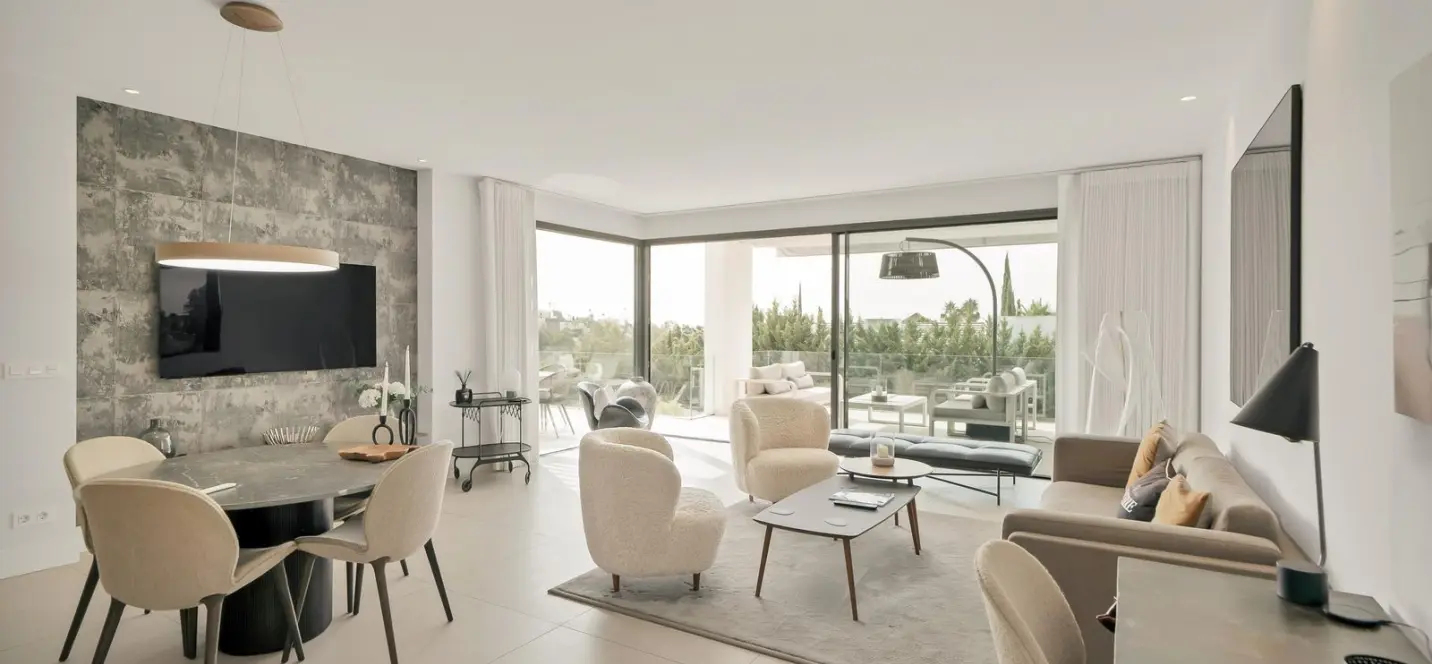 Venta de apartamento en planta media en La Quinta 0