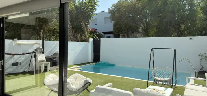 Venta de casa pareada en Nueva Andalucía 0