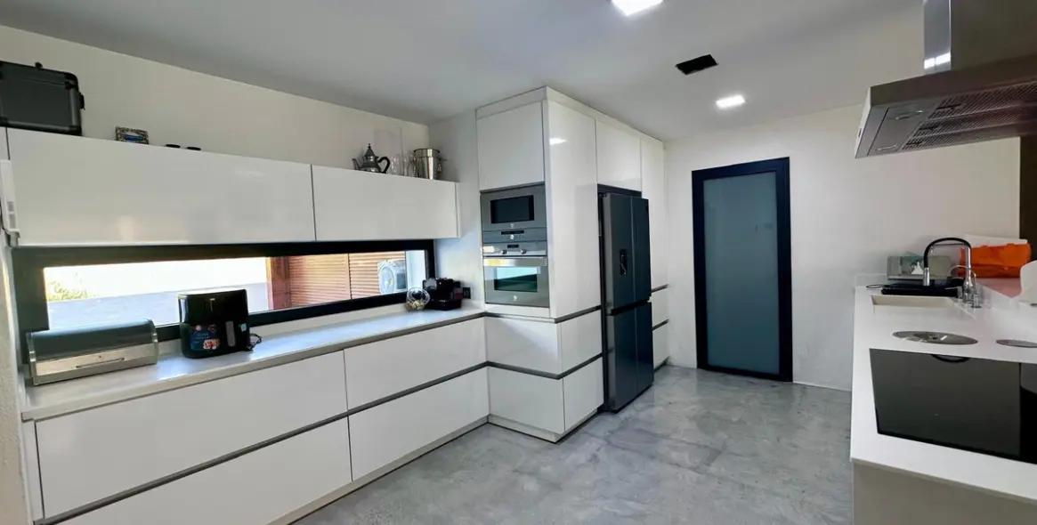 Venta de casa pareada en Nueva Andalucía 7
