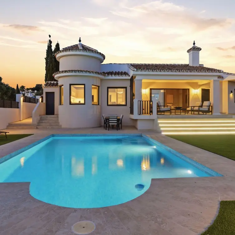 Sale of detached villa in El Chaparral