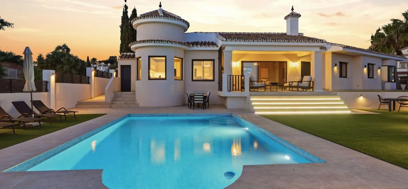 Sale of detached villa in El Chaparral 0