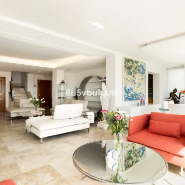 Venta de villa independiente en Santa Clara