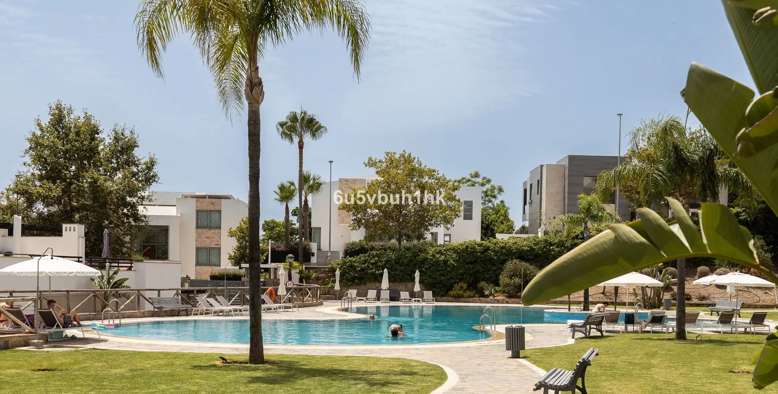 Продажа  отдельно стоящей виллы в Santa Clara 33