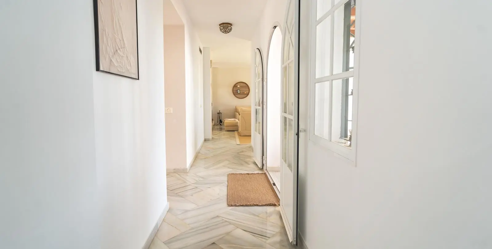 Sale of detached villa in Elviria 47