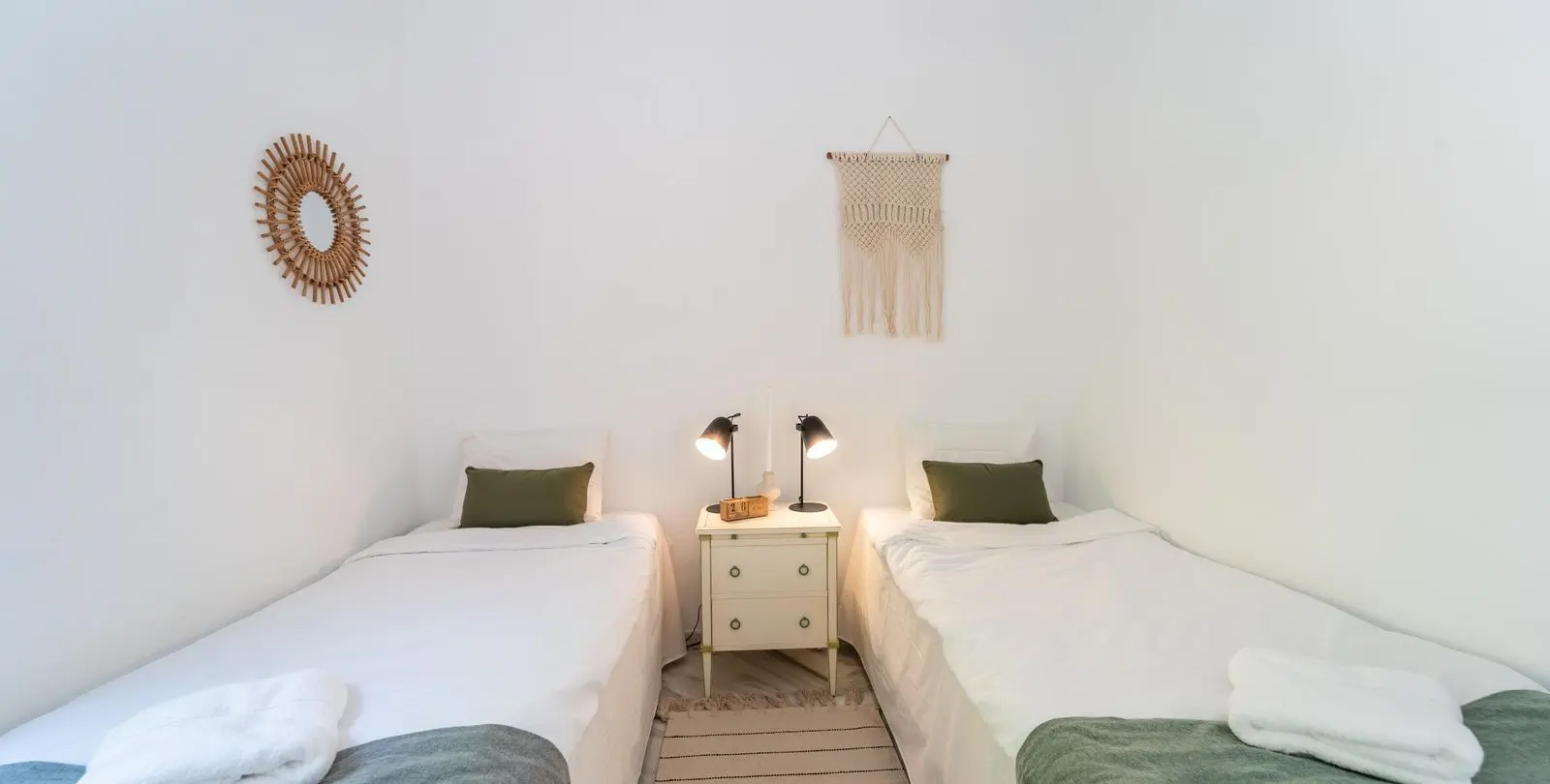 Sale of detached villa in Elviria 59