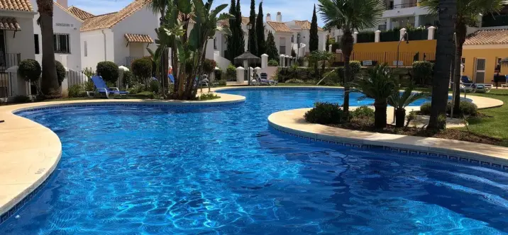 Alquiler a largo plazo de ático en Nueva Andalucía 0