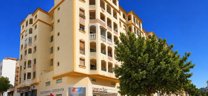 Sale of middle floor apartment in Marbella 0