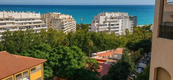 Sale of middle floor apartment in Marbella 1