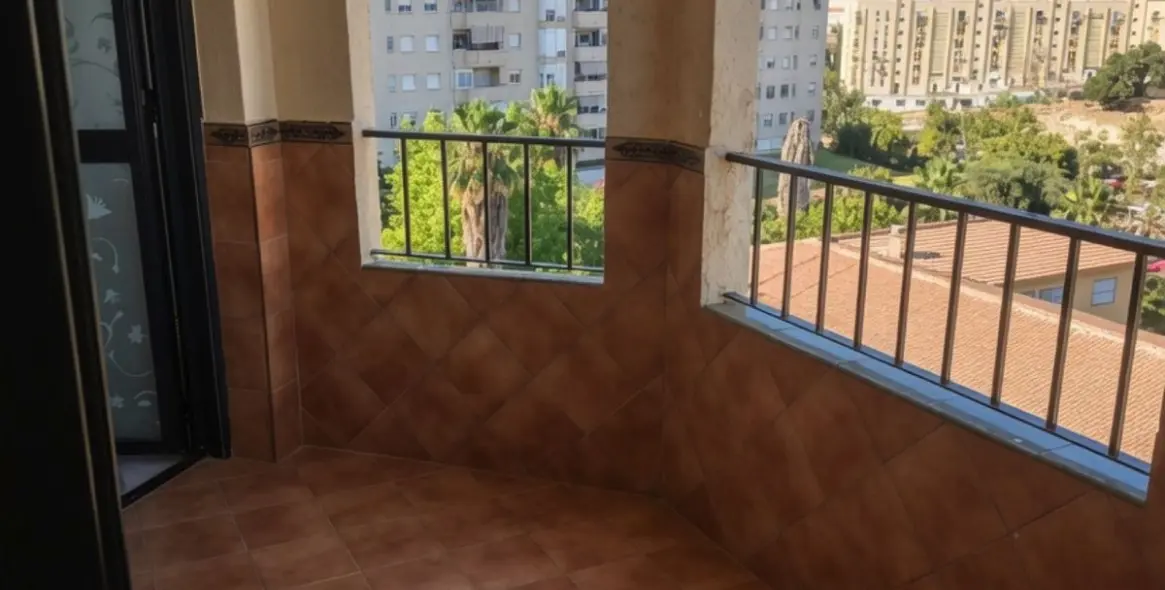 Sale of middle floor apartment in Marbella 4
