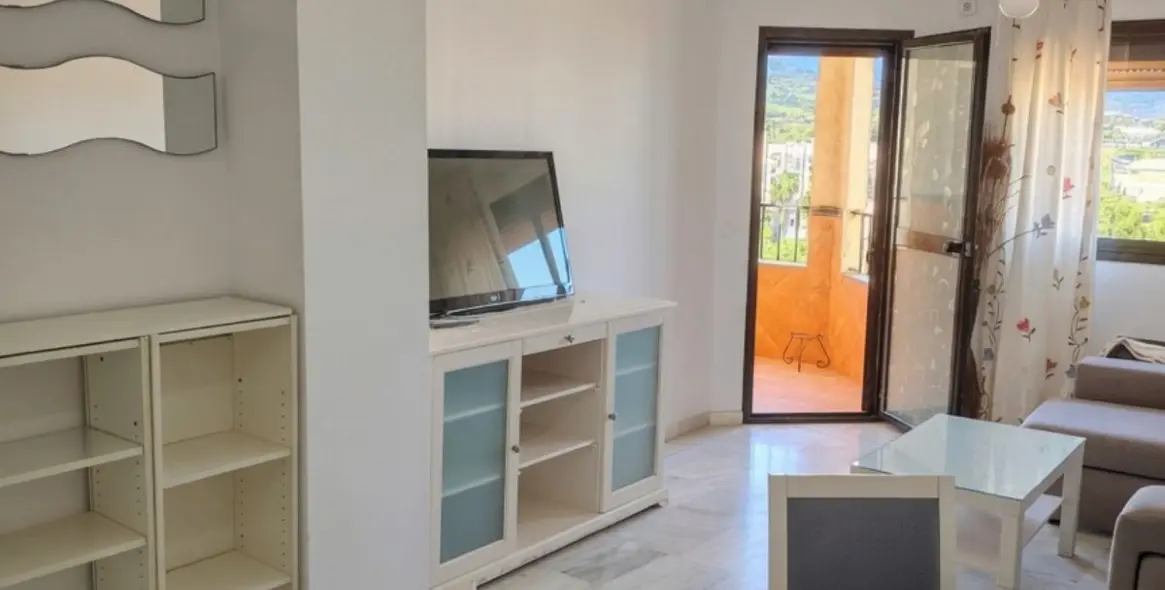Sale of middle floor apartment in Marbella 5