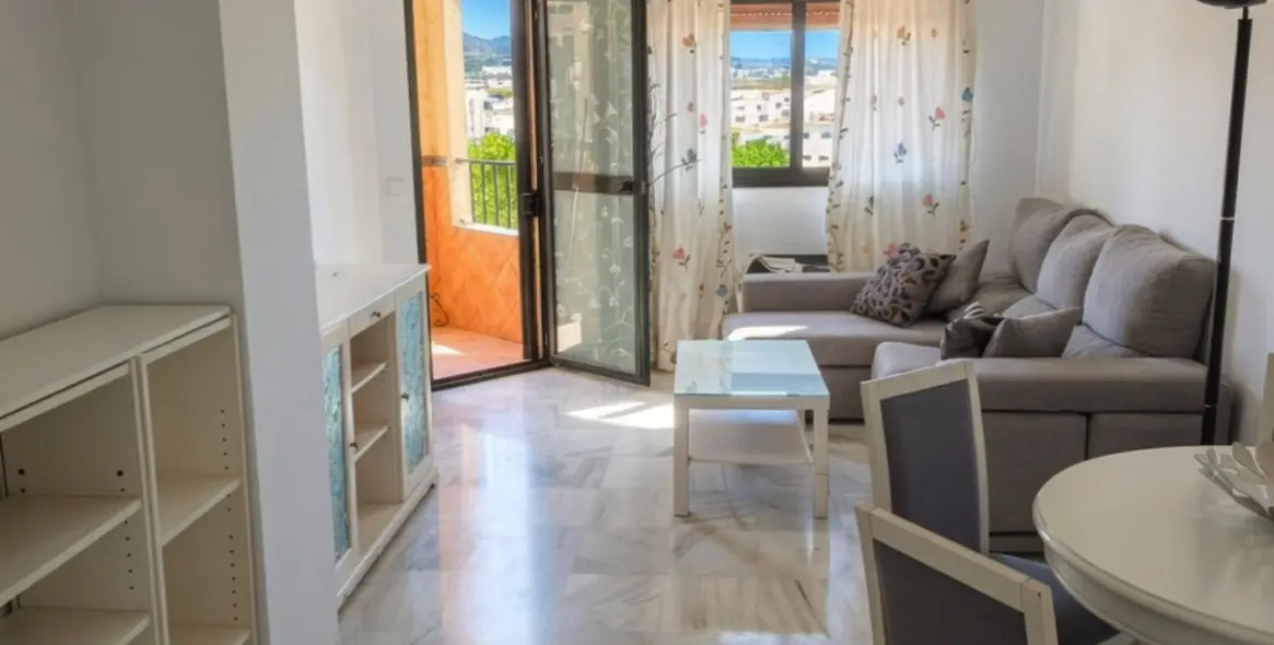 Sale of middle floor apartment in Marbella 6