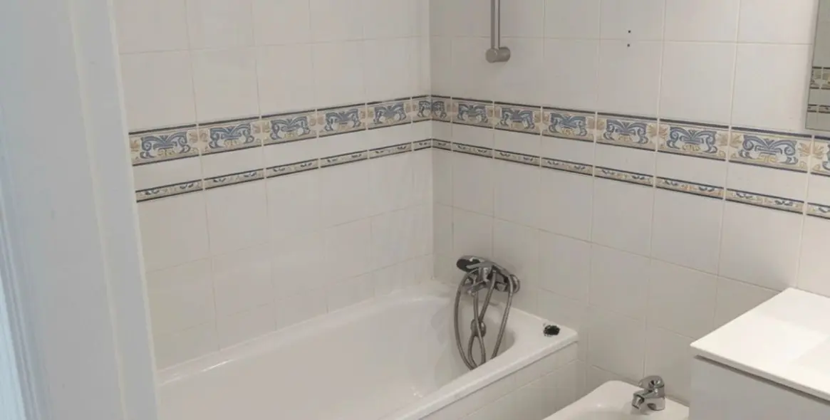 Sale of middle floor apartment in Marbella 9