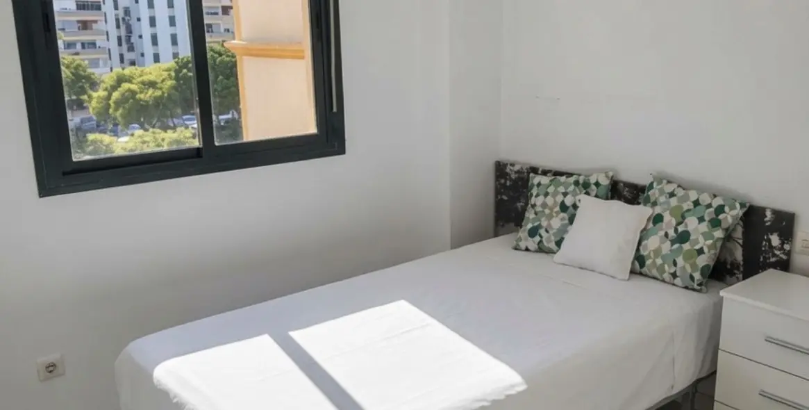 Sale of middle floor apartment in Marbella 11