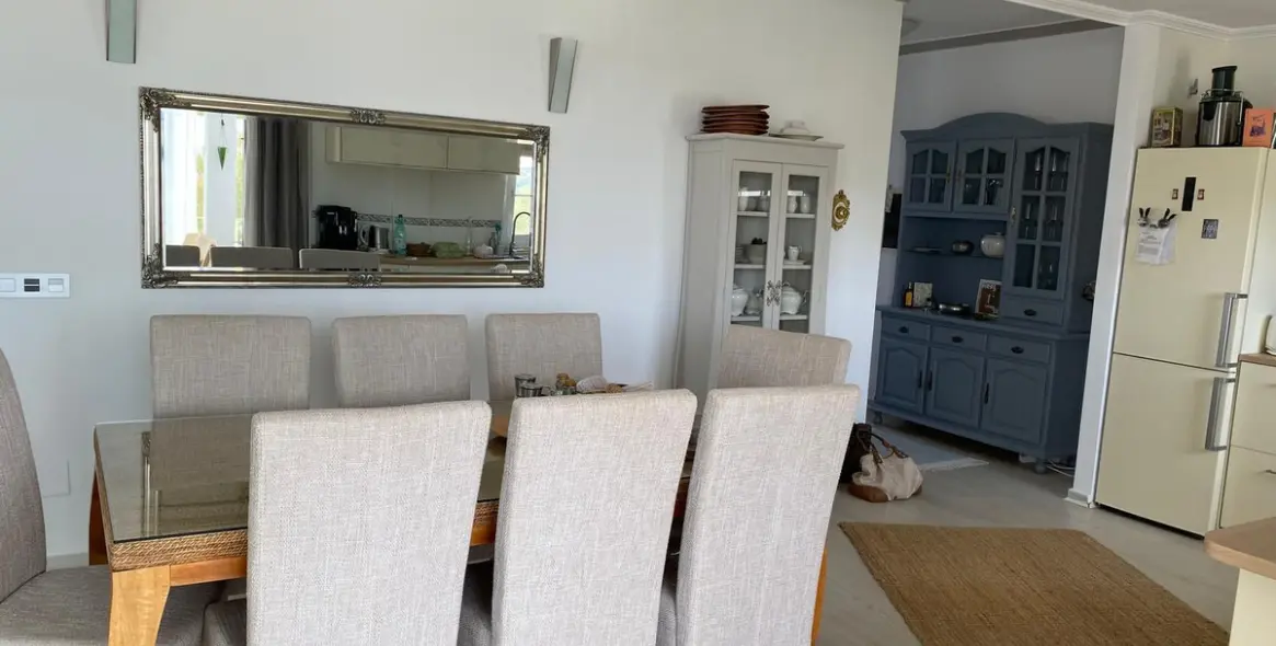 Sale of penthouse in Estepona 4