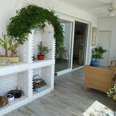 Sale of penthouse in Estepona
