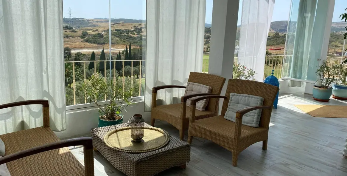 Sale of penthouse in Estepona 11