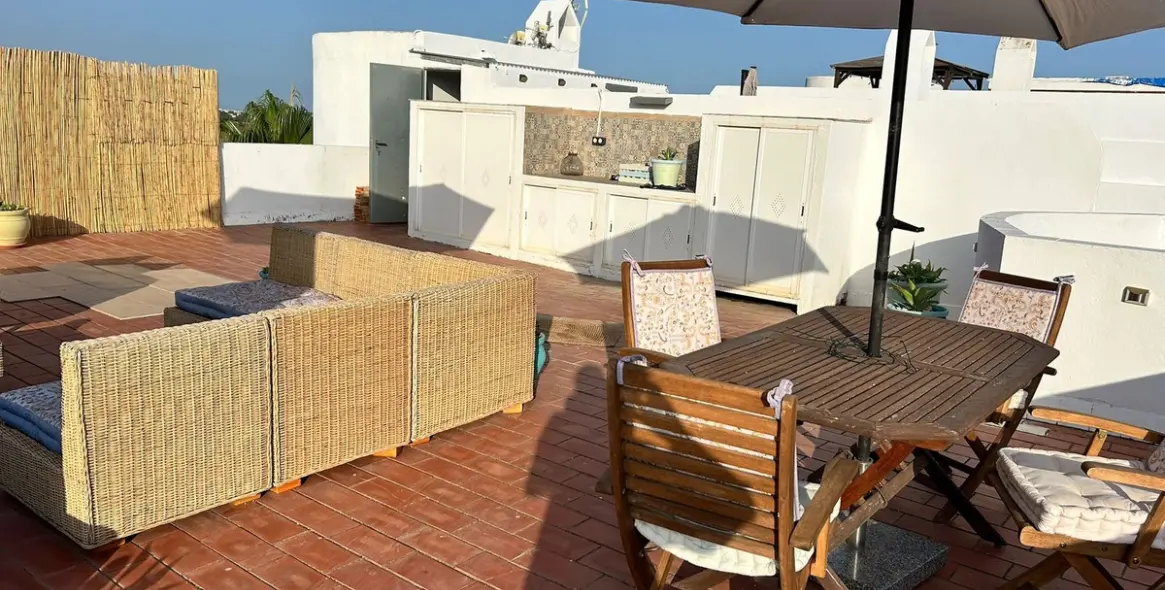 Sale of penthouse in Estepona 26