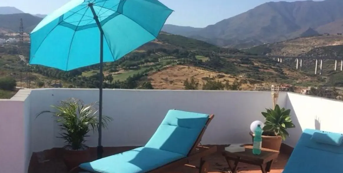 Sale of penthouse in Estepona 41