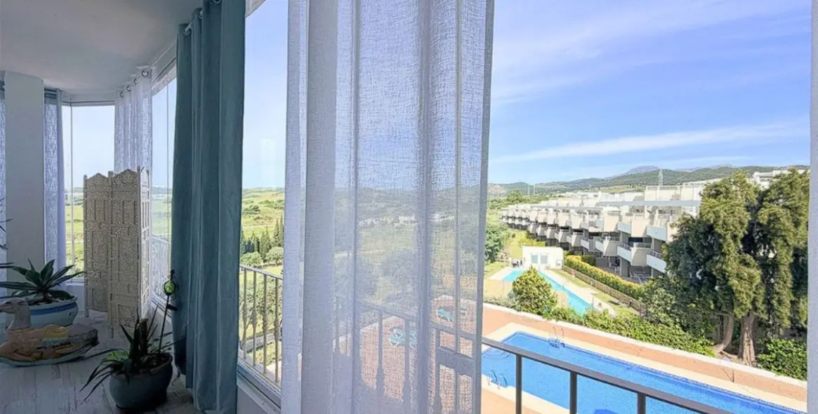 Sale of penthouse in Estepona 47