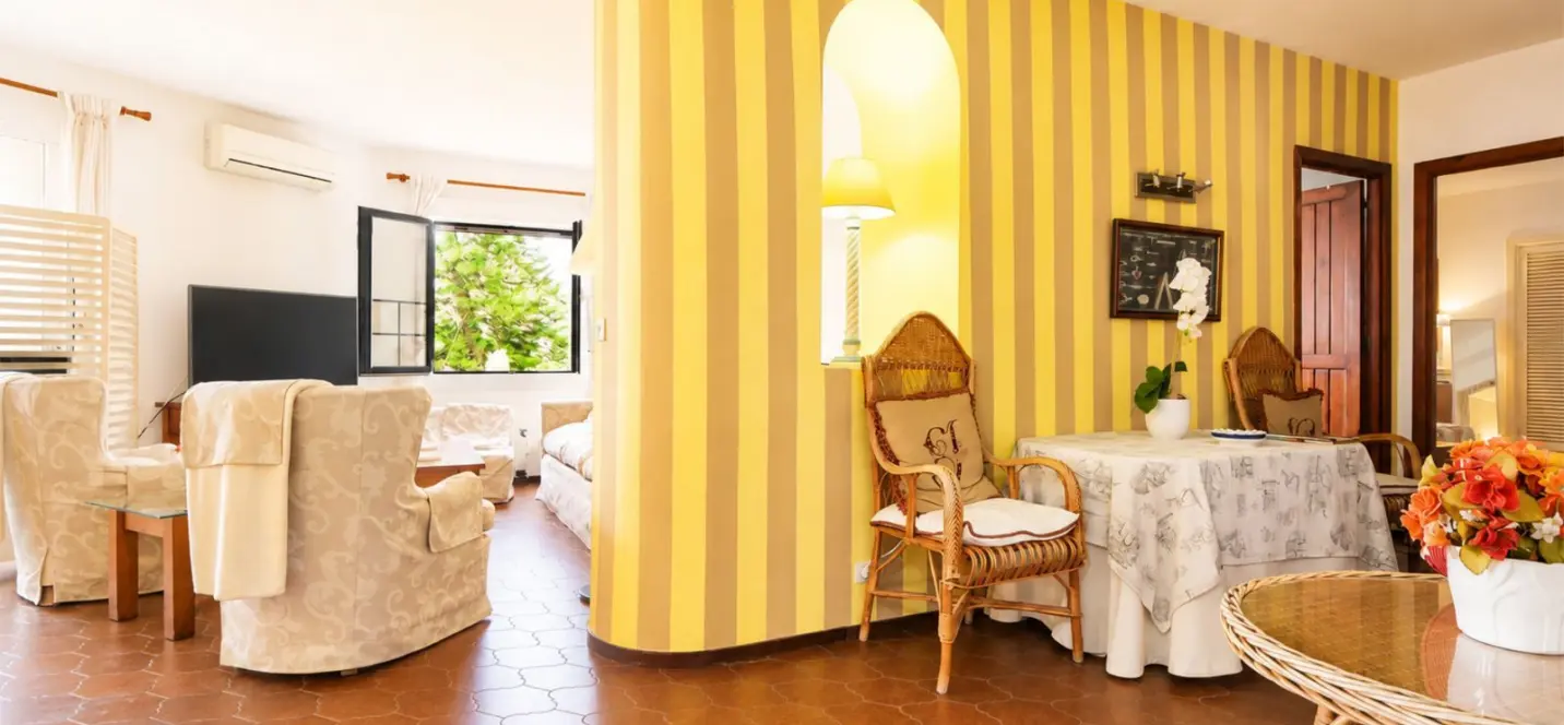 Venta de apartamento en planta media en Puerto de Cabopino 2