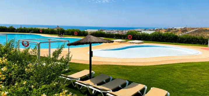 Sale of ground floor apartment in Estepona 3