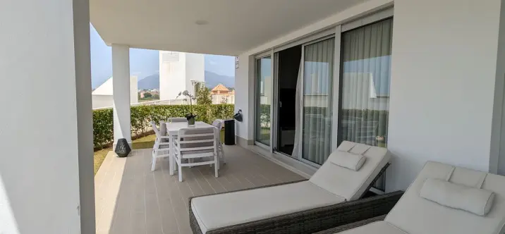 Sale of ground floor apartment in Estepona 3
